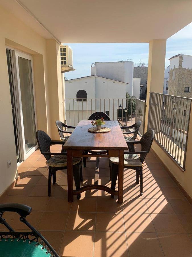 Waterside Apartment - Two Bedroom Empuriabrava Exteriör bild